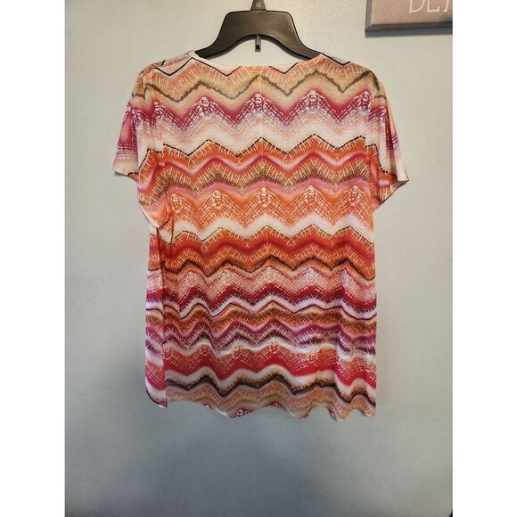 NWT Chico’s Top Womens Size 2 Multicolor Sherbert Chevron Round Neck Casual Core - Picture 4 of 4